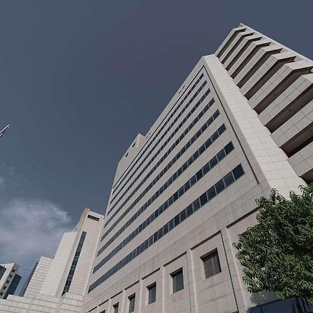 Moevenpick Hotel Tashkent Exterior photo